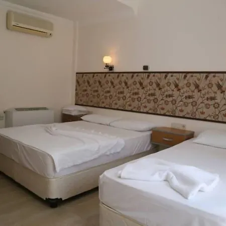 Manolya Hotell *