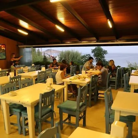 Manolya Hotel *