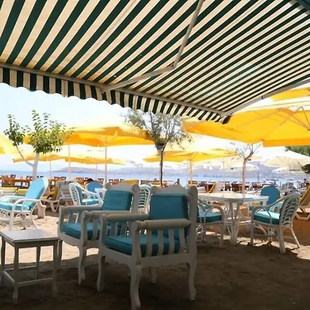 Manolya Hotel *
